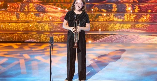 photo  en demi-finale, la trompettiste de 13 ans a présenté le concerto de joseph haydn.  &copy;  photo : marie etchegoyen – france télévisions 