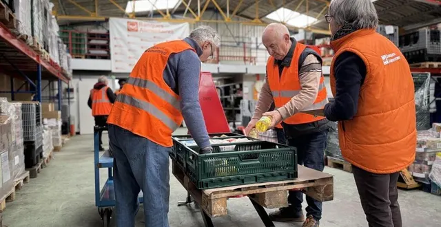 photo  les bénévoles de la banque alimentaire de l’orne.  &copy;  ouest-france 