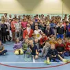 photo enfants, animateurs, père noël : tous participaient au noël du tennis.