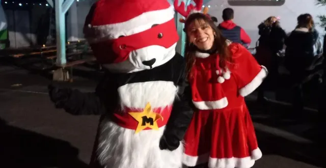 photo  la mascotte bamboo a déambulé dans les allées.  &copy;  le maine libre 