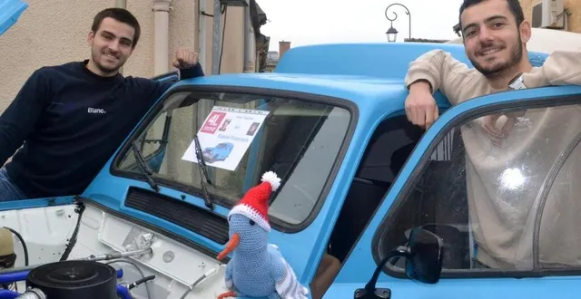 photo  yoann et mathis batereau vont prendre en février la direction du sahara avec leur mascotte.  &copy;  le maine libre 