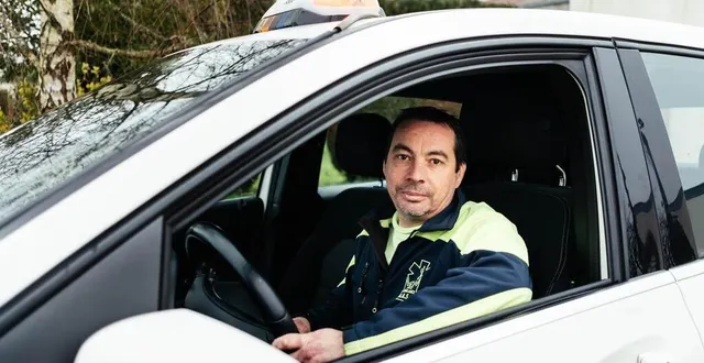 photo  diego drans est conducteur de taxi sanitaire basé à sées (orne).  &copy;  ouest-france 