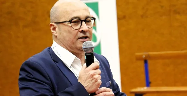 photo  manceau, le vice-président de la fédération française de tennis de table emmanuel marzin observe d’un très bon œil la progression de ce sport en sarthe.  &copy;  le maine libre 