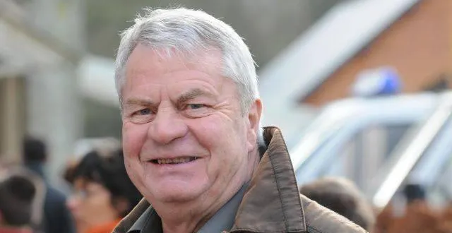 photo  albert debotté avait aussi été à l’origine du cross du conseil départemental, disputé chaque année par les collégiens et lycéens près du haras du pin.  &copy;  archive ouest france 