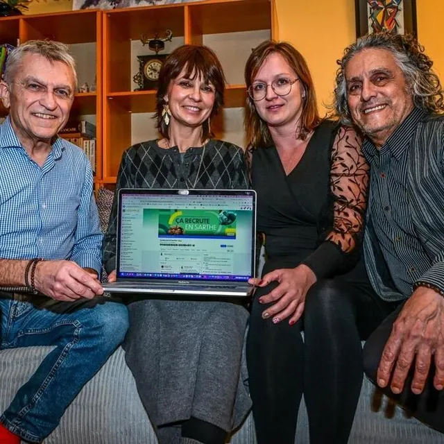 photo jean-pierre fabre, magali chaignon, marion germain et mohamed arab, les membres de l’association.  ©  photo le maine libre - yvon loué