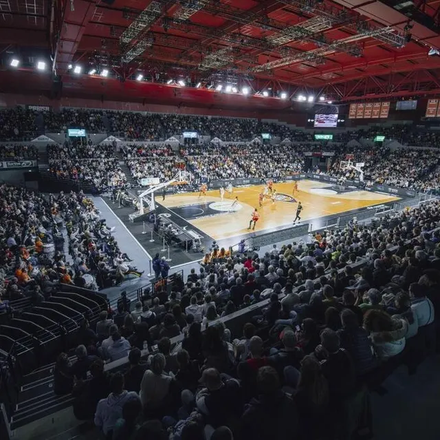 photo la salle antarès accueille depuis sa construction les matchs du mans sarthe basket.  ©  dominique breugnot photographer