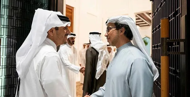 photo  le cheikh mansour bin zayed al nahyan (à droite) agrandit son petit empire équin dans l’orne, en normandie.  &copy;  mohamed al hammadi/uae presidential court/handout via reuters 