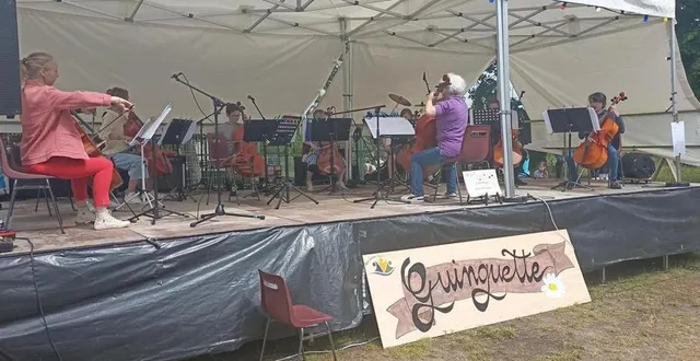 photo  parmi les événements organisés chaque année par le centre social de l’antonnière : la guinguette.  &copy;  archives ouest-france 