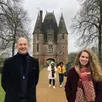 photo hervé yannou, administrateur et emma fonteneau, chargée de communication du château de carrouges.