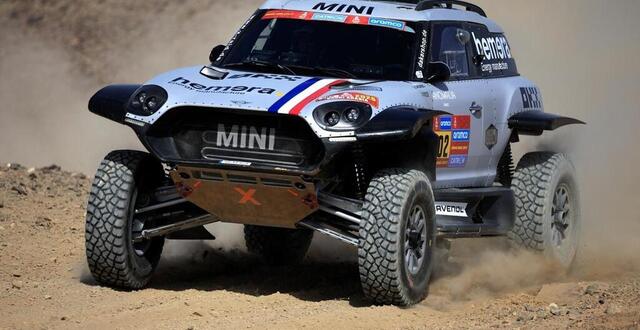 photo guerlain chicherit et son co-pilote alex winocq ont remporté la première étape auto du dakar 2025. © photo : valery hache / afp