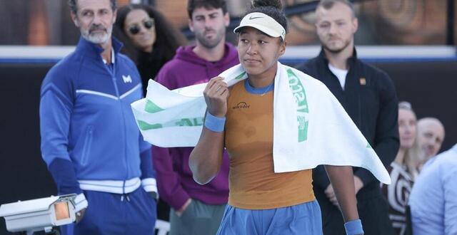 photo  en finale du tournoi d’auckland, naomi osaka a abandonné en raison d’une blessure abdominale.  ©  photo : michael bradley / afp 