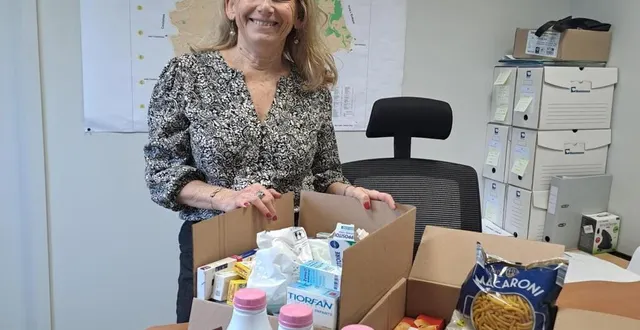 photo  chantal pinel et les premiers dons  &copy;  chantal pinel 