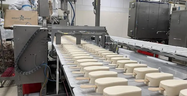 photo  début mars 2025, une nouvelle ligne de glaces sera opérationnelle à l’usine ysco. ce qui se traduira notamment par plusieurs embauches.  &copy;  ouest-france 