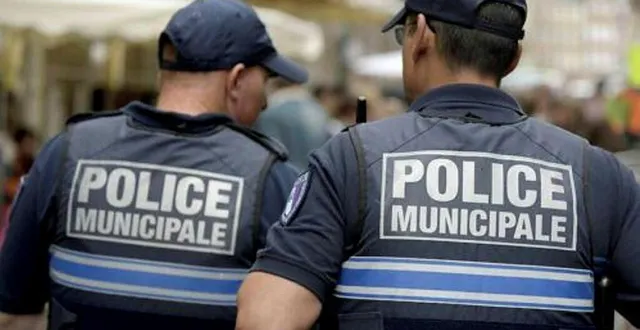 photo  réflexion sur l’armement de la police municipale, déménagement de celle-ci dans de nouveaux locaux, renforcement des effectifs… ce qu’il faut retenir des annonces du maire d’angers (maine-et-loire) lors de la cérémonie des vœux aux angevins, lundi 6 janvier 2025.  &copy;  archives ouest-france 