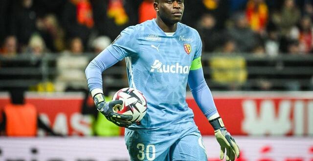 photo  brice samba devrait s’engager avec le stade rennais.  ©  photo : matthieu mirville/ dppi via afp 