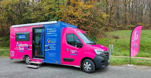 photo  l’aidant bus et son équipe sont présents une fois par semaine sur différents sites en sarthe.  &copy;  aidants bus 