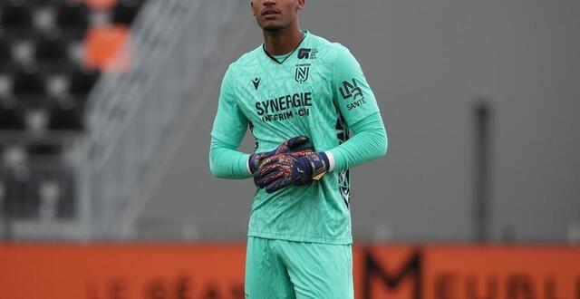 photo  alors que rennes officialise brice samba, nantes annonce qu’alban lafont est « en instance de départ ».  ©  photo : jean-françois quinebêche 