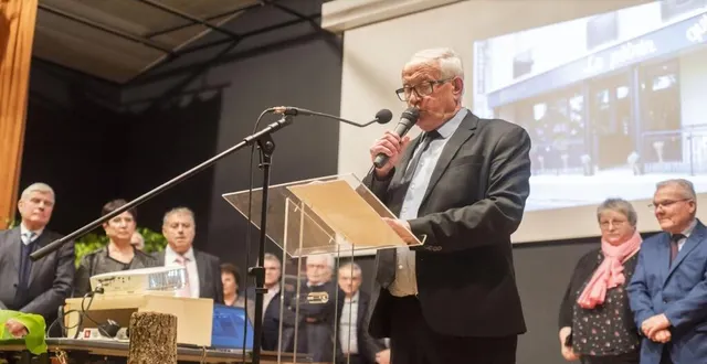 photo  le maire laisse planer un doute quant à sa candidature aux prochaines municipales.  &copy;  le maine libre 