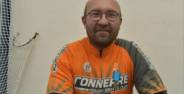 photo  30 ans de bénévolat médaillés pour cyril feuillard.  &copy;  le maine libre 