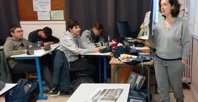 photo  c’est devant une classe attentionnée et studieuse qu’elena volochine a transmis son expérience et sa passion pour l’information.  &copy;  ouest-france 