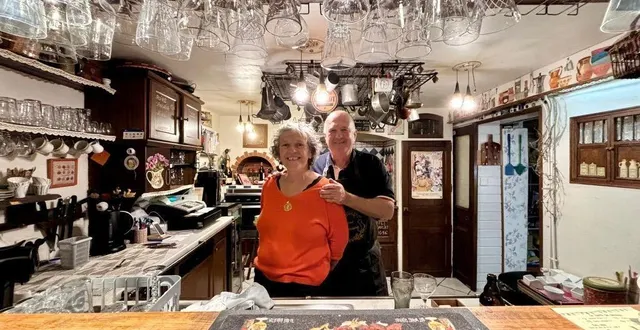 photo  en 2021, jacky et gwënola touzé, fraîchement retraités, ont décidé d’ouvrir leur bistrot dans leur maison.  &copy;  ouest-france / thomas laborde 