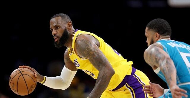 photo  les coéquipiers de lebron james ne pourront pas disputer leur match face aux charlotte hornets.  ©  sean m. haffey / afp 