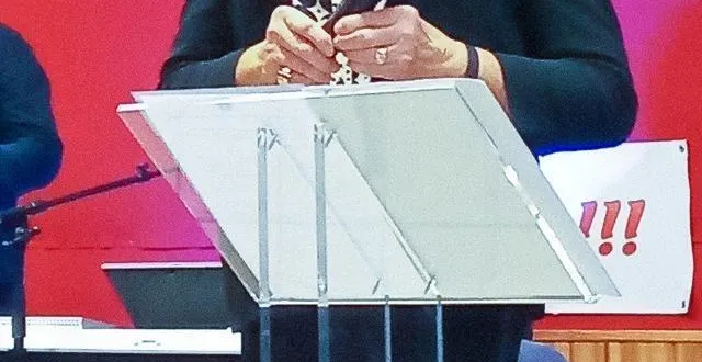 photo  anne-sophie lemée présente ses vœux aux condéens pour la nouvelle année.  &copy;  ouest-france 