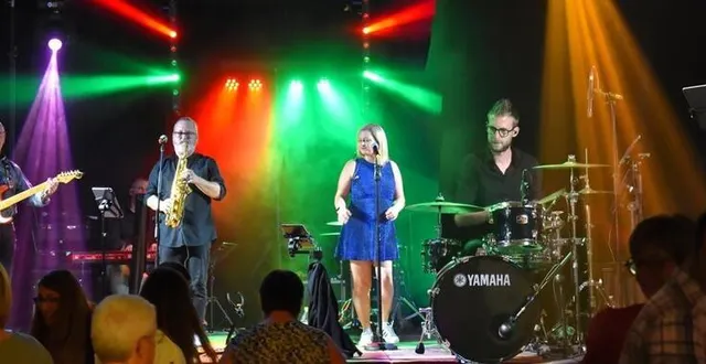 photo  de gauche à droite : fabrice labbé, guillaume duval, marion leconte, matthias drouin et steven charle.  &copy;  free’son 