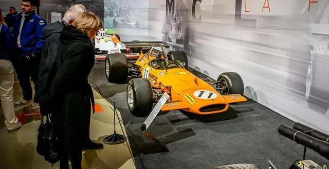 photo  à voir au musée des 24 heures l’exposition consacrée à mclaren. plusieurs voitures de légendes sont à voir.  &copy;  archives le maine libre – yvon loué 