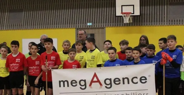 photo  le tournoi de futsal a attiré une centaine de spectateurs.  &copy;  ouest-france 