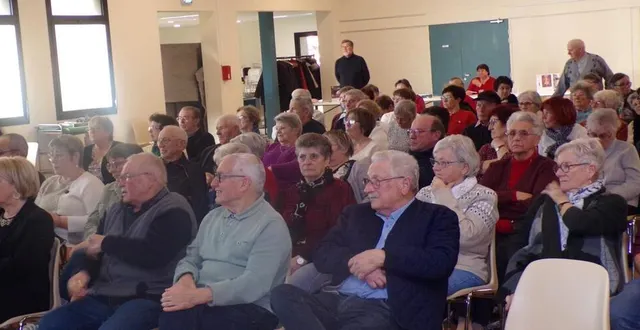 photo  une centaine d’adhérents étaient présents lors de l’assemblée générale de générations mouvement.  &copy;  le maine libre 
