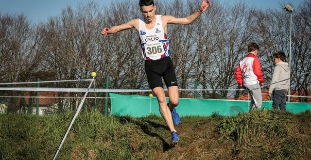 photo  louis ménard (sevre bocage ac) a dompté tous les obstacles du parcours pour remporter le cross long.  &copy;  co – jordan magneron 