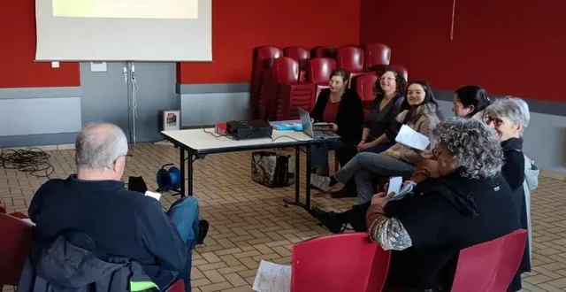 photo  les membres de soli’smile réunis lors de l'assemblée générale.  &copy;  co 