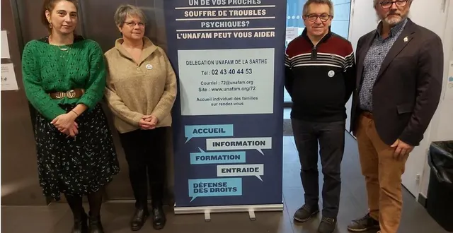 photo  estelle parrot, catherine martin, jean-luc trouillard et le député éric martineau.  &copy;  le maine libre 