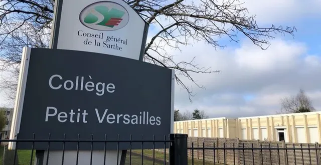 photo  le collège du petit-versailles, à la flèche (sarthe), sera profondément restructuré dans les deux années qui viennent.  &copy;  ouest-france 