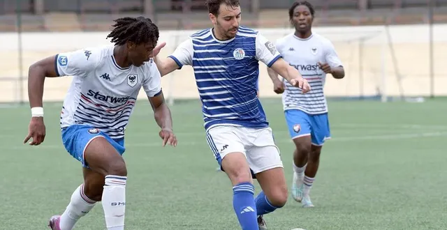 photo  sabri toufiqui, ici avec l’ag caen, rejoint l’us alençon durant ce mercato d’hiver.  &copy;  photo : archives gérard piwtorak 
