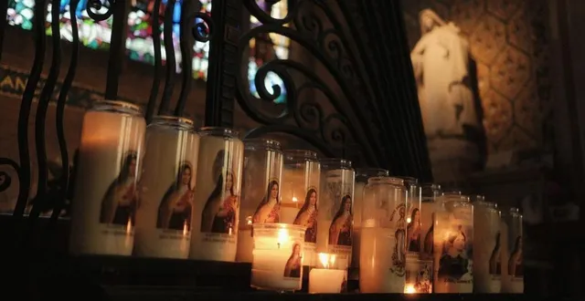 photo  le voleur est reparti avec deux sacs de courses remplis de cierges volés à la basilique notre-dame d’alençon (orne).  &copy;  ouest-france 