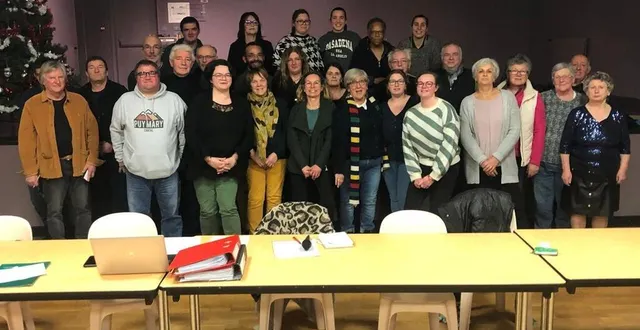 photo  anciens et nouveaux membres du comité des fêtes lors de l’assemblée générale, vendredi 10 janvier.  &copy;  ouest-france 