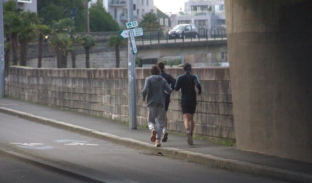 Pollution à Rennes : les habitants défient l'alerte et continuent de faire du sport en plein air