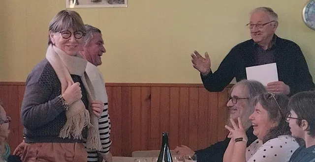 photo  émile lampérière, le maire, a souhaité la bienvenue aux nouveaux habitants.  &copy;  ouest-france 