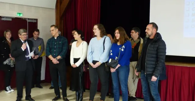 photo  philippe deslandes a présenté les nouveaux prestataires de l’offre de soins dans la commune.  &copy;  ouest-france 