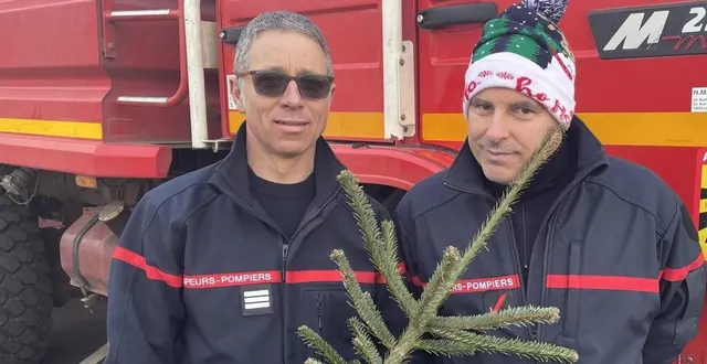 photo  le samedi 11 janvier 2025, les pompiers volontaires d’auvers-le-hamon, près de sablé, ont broyé des sapins de noël pour se faire connaître.  &copy;  le maine libre 