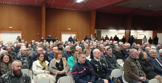 photo  beaucoup de monde pour la présentation des vœux de la municipalité par bernard soul, le maire.  &copy;  ouest-france 