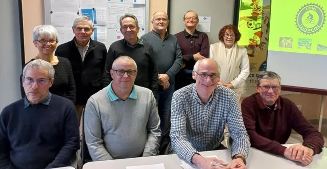 photo  les membres du bureau des « cyclos castéloriens ».  &copy;  le maine libre 