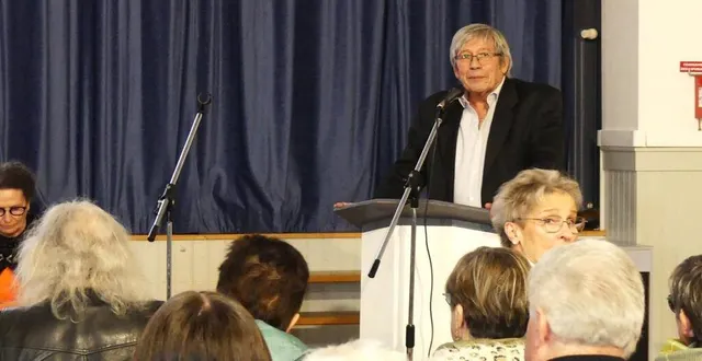 photo  belle mobilisation des adhérents de la joie de vivre.  &copy;  le maine libre 