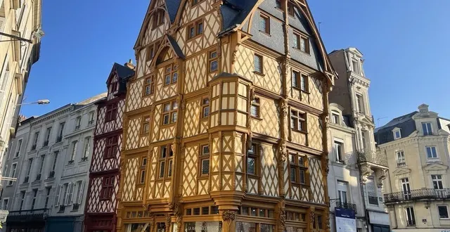 photo  depuis deux ans, la maison d’adam, construite au xve siècle, était en travaux.  &copy;  ouest-france 