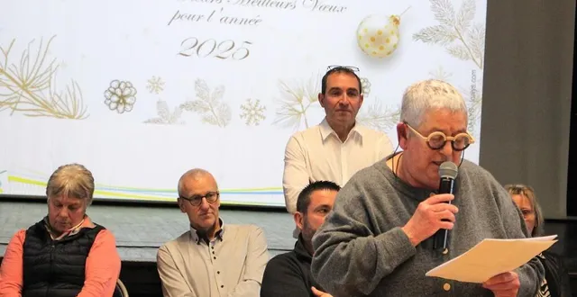 photo  irène boyer l’a souligné lors de la cérémonie des vœux : « le désendettement est significatif et essentiel pour mener à bien nos projets. »  &copy;  le maine libre 