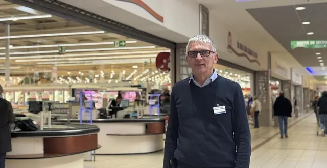 photo  laurent leprout, directeur du centre e.leclerc, à arçonnay, près d’alençon.  &copy;  ouest-france 