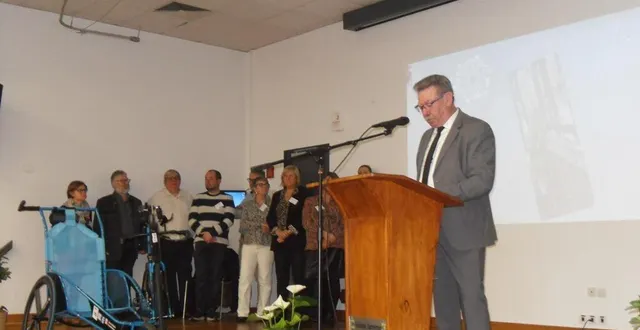 photo  le maire jean-luc suhard présente ses vœux et fait une mise au point sur la situation communale.  &copy;  le maine libre 