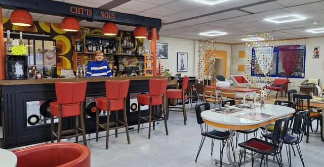 photo  une déco vintage que séverine carré a concoctée en chinant des articles avec du « vécu ».  &copy;  ouest-france 